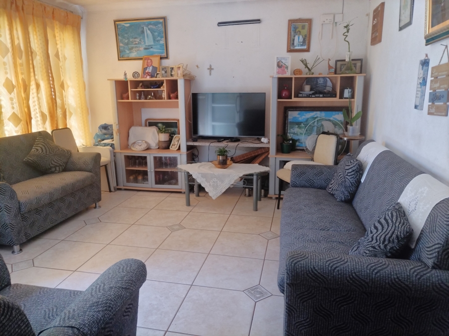 3 Bedroom Property for Sale in Bell Glen Western Cape